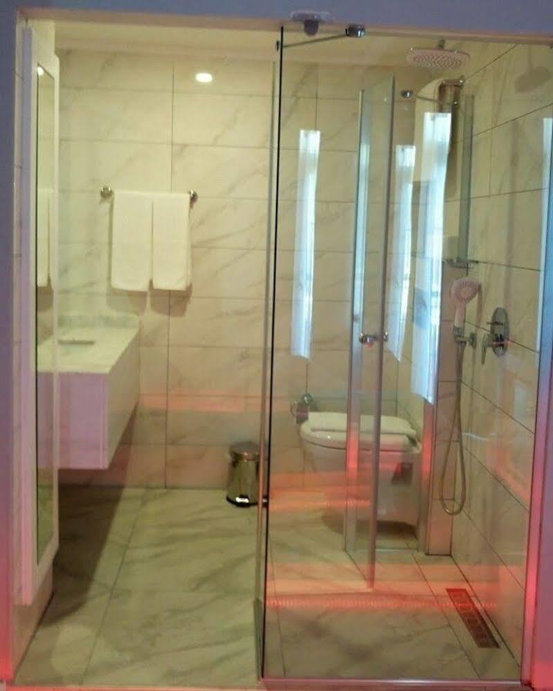 Cekmen Hotel Кемер Екстериор снимка