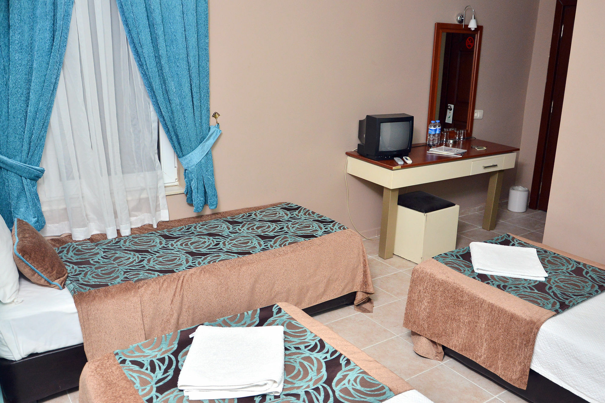 Cekmen Hotel Кемер Екстериор снимка